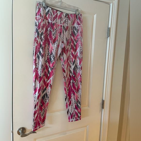 Victoria's Secret Pants - Pink VSX leggings